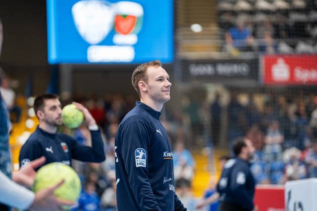 TBV Lemgo Lippe (GER) vs. Fuechse Berlin (GER), Handball, Daikin Handball Bundesliga, 28. Spieltag, 12.4.2026, Saision 2025 2026, Lemgo Mathias Gidsel (Fuechse Berlin, 19) beim Aufwaermen Lemgo Phoenix Contact Arena Deutschland