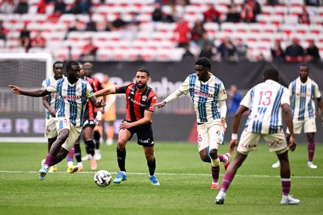 OGC Nice v Le Havre Athletic Club - Ligue 1 McDonald s 2025 2026 93 Arouna SANGANTE (hac) - 02 Ali ABDI (ogcn) - 26 Simon EBONOG (hac) during the Ligue 1 McDonald s match between Nice and Le Havre at Allianz Riviera on April 12, 2026 in Nice, France. Nice France  Copyright: xFEPx 776348349