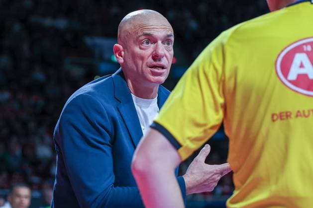 Head Coach Rodrigo Pastore (Niners Chemnitz), FC Bayern Muenchen Basketball vs. Niners Chemnitz, easyCredit BBL, Basketball, Bundesliga, Maenner, Hauptrunde, 12. April 2026 Muenchen Bayern Deutschland