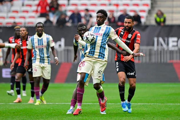 FOOTBALL : OGC Nice VS Le Havre AC - Ligue 1 McDonald s - 12 04 2026 Simon Ebonog (HAC) - Ligue 1 McDonald™s match between OGC Nice and Le Havre Athletic Club on April 12, 2026 at the Allianz Riviera Stadium in Nice. NiceFrance  Copyright: xWilliamxCannarellax