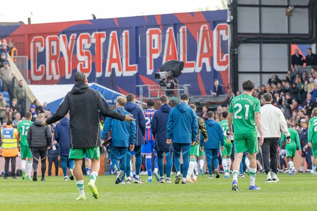 Crystal Palace v Newcastle United, Premier League, Football, Selhusrt Park Stadium, London, UK - 12 Apr 2026 Newcastle United players walk off the pitch at full time London Selhusrt Park Stadium Selhurst GBR, UK NEWSPAPERS OUT Copyright: xEllixBirchx
