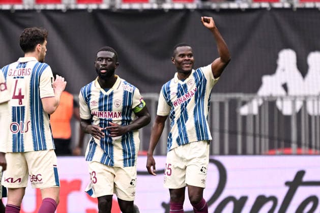 OGC Nice v Le Havre Athletic Club - Ligue 1 McDonald s 2025 2026 93 Arouna SANGANTE (hac) - 25 Mbwana Ally SAMATTA (hac) during the Ligue 1 McDonald s match between Nice and Le Havre at Allianz Riviera on April 12, 2026 in Nice, France. Nice France  Copyright: xFEPx 776348349