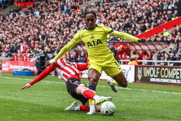 Premier League: Sunderland v Tottenham Hotspur Mathys Tel of Tottenham Hotspur is fouled by Trai Hume of Sunderland during the Premier League match Sunderland vs Tottenham Hotspur at Stadium Of Light, Sunderland, United Kingdom on 12 April 2026 (Photo by Alfie Cosgrove News Images) Sunderland Stadium Of Light Tyne and Wear United Kingdom Copyright: xAlfiexCosgrove NewsxImagesx