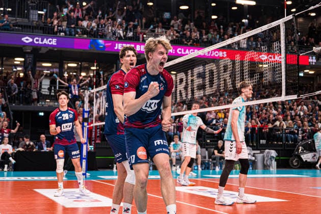 Volleyball I Herren I Saison 2025-2026 I Bundesliga I Halbfinale I SVG Lüneburg - SWD powervolleys Düren I 12.04.2026 Jubel, Begeisterung, Enthusiasmus, Euphorie, Freude, Glücksgefühl, Heiterkeit bei: Axel Valentin Enlund (17, SVG Lüneburg) Copyright: xLobeca Björn-OlexKehmx