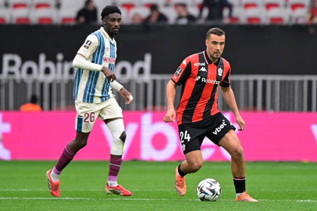 FOOTBALL : OGC Nice VS Le Havre AC - Ligue 1 McDonald s - 12 04 2026 Charles Vanhoutte (OGC Nice) - Ligue 1 McDonald™s match between OGC Nice and Le Havre Athletic Club on April 12, 2026 at the Allianz Riviera Stadium in Nice. NiceFrance  Copyright: xWilliamxCannarellax