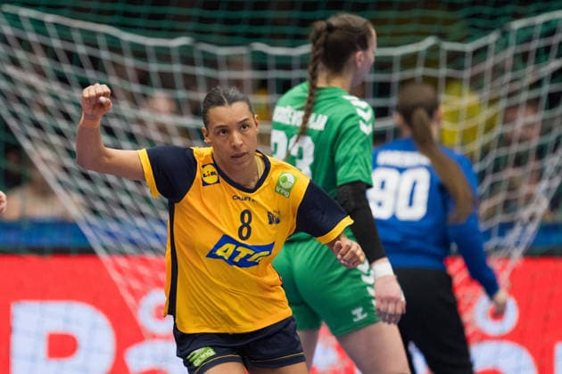260412 Jamina Roberts of Sweden celebrates during the women s EHF EURO Qualification, EM, Europameisterschaft handball match between Sweden and Lithuania on April 12, 2026 in Kosta. Photo: Suvad Mrkonjic BILDBYRAN COP 170 SM0457 handball handboll handball kval em em-kval qualification womens ehf euro qualification sverige sweden litauen lithuania dam bbeng jubel sverige sweden celebrates Copyright: SUVADxMRKONJIC BB260412SM044