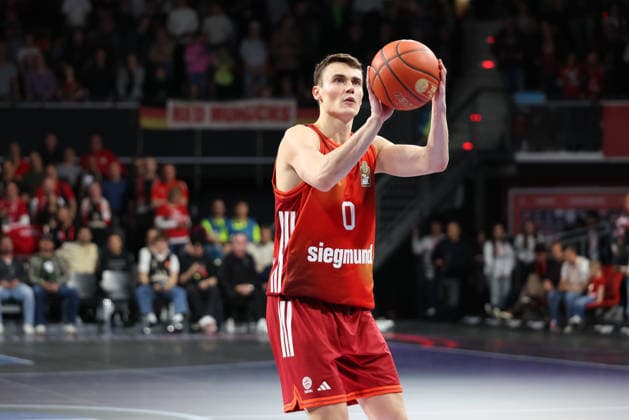 Nenad Dimitrijevic (FC Bayern Basketball, 00), GER, FC Bayern Basketball vs. Niners Chemnitz, Basketball, easycredit Basketball Bundesliga, 29. Spieltag, Saison 2025 2026, 12.04.2026, GER, FC Bayern Basketball vs. Niners Chemnitz, Basketball, easycredit Basketball Bundesliga, 29. Spieltag, Saison 2025 2026, 12.04.2026 Muenchen Copyright: xEibner-Pressefoto JennixMaulx EP_JML