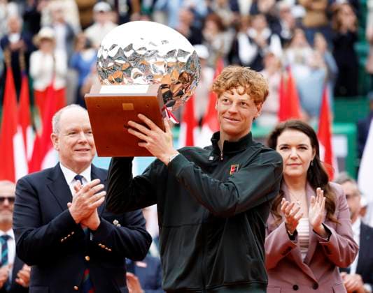 Rolex Monte-Carlo Masters PHOTOPQR NICE MATIN Dylan Meiffret ; Roquebrune Cap-Martin ; 12 04 2026 ; 119e edition du Rolex Monte-Carlo Masters de Tennis. Matchs du 8e jour. ICI : Finale du simple, Jannik Sinner remporte le trophe face a Carlos Alcaraz Roquebrune Cap-Martin France  Copyright: xPHOTOPQR NICExMATIN MAXPPPxDylanxMeiffretx 20260412NIM0775 20260412NIM0775