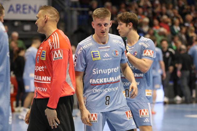 12.04.2026, xgox, Handball - Daikin HBL SC Magdeburg - HC Erlangen emspor, v.l. Sander Andreassen Overjordet (Erlangen, 8) enttaeuscht, schaut enttaeuscht, niedergeschlagen, disappointed Magdeburg