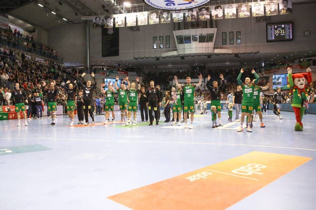 12.04.2026, xgox, Handball - Daikin HBL SC Magdeburg - HC Erlangen emspor, v.l. Magdeburg Jubel ueber den Sieg, Jubel nach Spielende Magdeburg