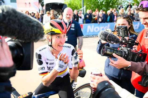 Paris - Roubaix Hauts-de-France 2026 Cycling Race ROUBAIX, FRANCE - APRIL 12 : Koch Franziska (GER) of FDJ United - SUEZ celebrating her victory during the 123rd edition of Paris - Roubaix Hauts-de-France an UCI World Tour 1.UWT one day cycling road race for Women Elite of 258 km with start in Compiegne and finish in Roubaix on April 12, 2026 in Roubaix, France, 12 04 2026 ( Motordriver Kenny Verfaillie - Roubaix France  Copyright: xVincentxKalutx