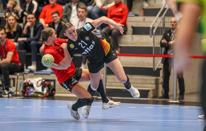 GER, Hamm, Deutschland vs Belgien, EHF EURO Qualifiers, Handball, EHF, Spielzeit 2025 2026, WESTPRESS arena, 6. Spieltag im Bild: Lena Degenhardt (Deutschland Handball Frauen 21) DFB DFL REGULATIONS PROHIBIT ANY USE OF PHOTOGRAPHS AS IMAGE SEQUENCES AND OR QUASI-VIDEO, 12.04.2026 Copyright: HMBxMedia HendrikxHamelau