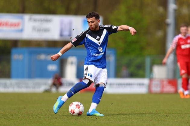 10 Bilal Yalcinkaya (Hamburger SV U21, U 21 Fußball I Herren I Regionalliga Nord I Saison 2025-2026 I 29. Spieltag I FC Eintracht Norderstedt - Hamburger SV U21 I 11.04.2026 I Edmund-Plambeck-Stadion *** 10 Bilal Yalcinkaya Hamburger SV U21 Fußball I Herren I Regionalliga Nord I Saison 2025 2026 I 29 Spieltag I FC Eintracht Norderstedt Hamburger SV U21 I 11 04 2026 I Edmund Plambeck Stadion