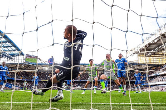 Chelsea v Manchester City, Premier League Goal 0-1 Nico O Reilly (33) of Manchester City scores a goal during the Premier League match between Chelsea and Manchester City at Stamford Bridge, London, UK on 12 April 2026. Editorial use only DataCo restrictions apply See www.football-dataco.com , Copyright: xNigelxKeenex PSI-24056-0090