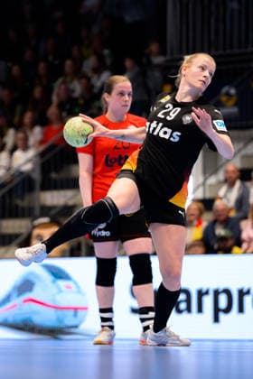 Handball, Frauen: EM-Qualifikation, Deutschland - Belgien, 2. Runde, Gruppe 3, 6. Spieltag Antje Döll Doell (Deutschland) Hamm Westpress Arena Nordrhein-Westfalen Deutschland