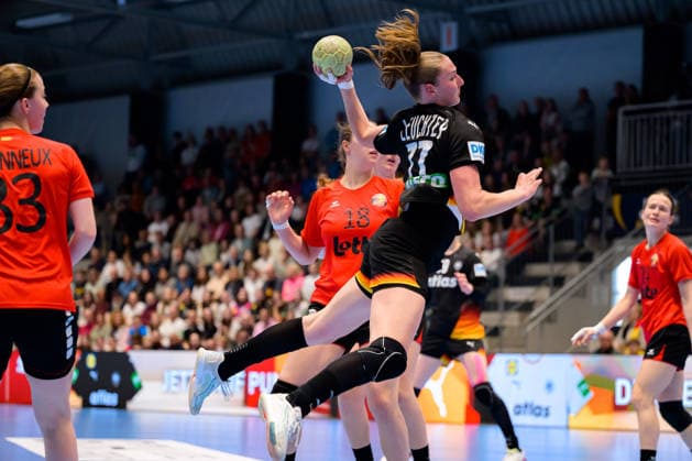 Handball, Frauen: EM-Qualifikation, Deutschland - Belgien, 2. Runde, Gruppe 3, 6. Spieltag Viola Leuchter (Deutschland) Hamm Westpress Arena Nordrhein-Westfalen Deutschland