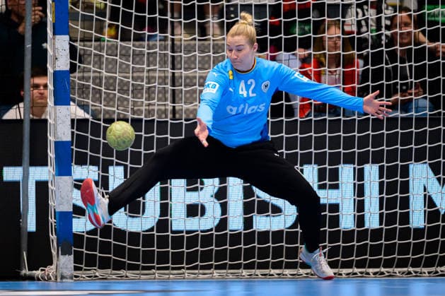 Handball, Frauen: EM-Qualifikation, Deutschland - Belgien, 2. Runde, Gruppe 3, 6. Spieltag Torhueterin Katharina Filter (Deutschland) Hamm Westpress Arena Nordrhein-Westfalen Deutschland