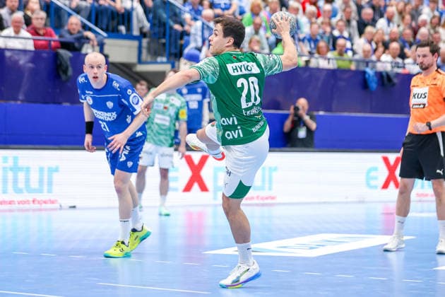 2026.04.12, xkwix, Handball, HBL, TBV Lemgo Lippe - Füchse Berlin, PHOENIX CONTACT arena, 28.Spieltag, Saison 2025 2026: Tim Freihöfer (Füchse Berlin 20) beim Freiwurf DFB regulations prohibit any use of photographs as image sequences and or quasi-video. Photo: xKamilxWilkowskixPressefotoKochx Nordrhein-Westfalen Deutschland