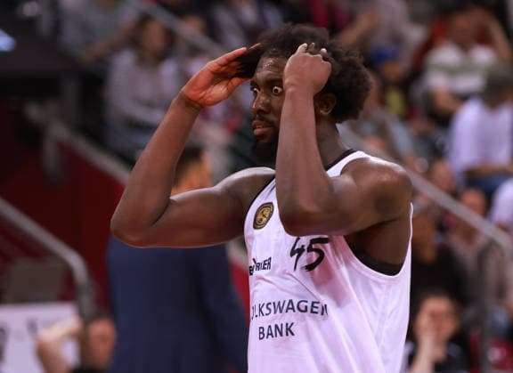 Oluwasimisola Shittu (Braunschweig) nach der Niederlage, Bonn, Deutschland, 12.04.2026, Basketball Bundesliga, 29. Spieltag, Telekom Baskets Bonn vs Basketball Löwen Braunschweig.
