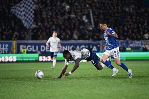 CALCIO - Serie A - Como 1907 vs Inter - FC Internazionale Marcus Thuram of Inter in action during the Italian Serie A football match between Calcio Como and Inter FC on 12 of Avril 2026 at the Giuseppe Senigallia stadium in Como, Italy Como Italy  Copyright: xIPAxSport ABACAx