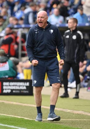 Trainer Uwe Rösler (VfL Bochum) 12.04.2026, Fussball 2. Bundesliga, Saison 2025 2026, 29. Spieltag, VfL Bochum - Eintracht Braunschweig 4:1 DFL regulations prohibit any use of photographs as image sequences and or quasi-video Bochum Vonovia Ruhrstadion Nordrhein Westfalen Deutschland