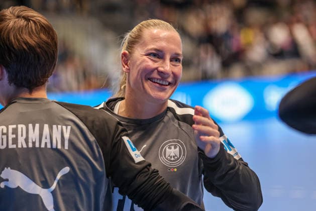 GER, Hamm, Deutschland vs Belgien, EHF EURO Qualifiers, Handball, EHF, Spielzeit 2025 2026, WESTPRESS arena, 6. Spieltag im Bild: Jenny Behrend (Deutschland Handball Frauen 30) DFB DFL REGULATIONS PROHIBIT ANY USE OF PHOTOGRAPHS AS IMAGE SEQUENCES AND OR QUASI-VIDEO, 12.04.2026 Copyright: HMBxMedia HendrikxHamelau