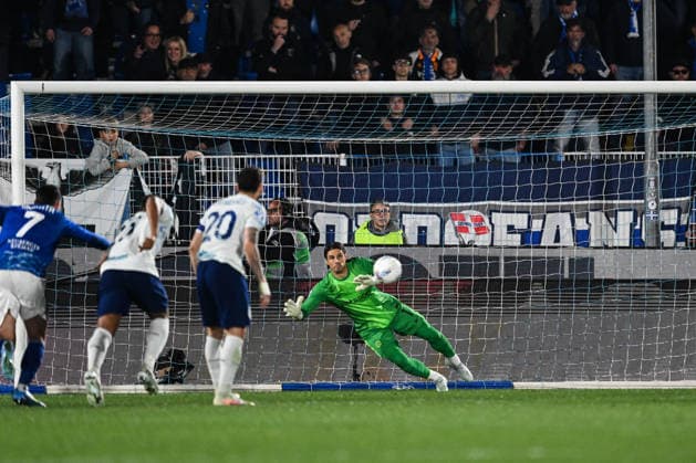 CALCIO - Serie A - Como 1907 vs Inter - FC Internazionale Yann Sommer of Inter in action during the Italian Serie A football match between Calcio Como and Inter FC on 12 of Avril 2026 at the Giuseppe Senigallia stadium in Como, Italy Como Italy  Copyright: xIPAxSport ABACAx