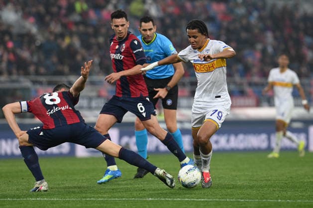 CALCIO - Serie A - Bologna FC vs US Lecce Ngom Oumar (Us Lecce) in action during Bologna FC vs US Lecce, Italian soccer Serie A match in Bologna, Italy, April 12 2026 Bologna Italy  Copyright: xIPAxSport ABACAx