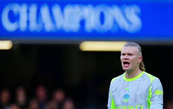 Erling Haaland of Manchester City Chelsea v Manchester City, Premier League, Football, Stamford Bridge, London, UK - 12 Apr 2026London Stamford Bridge United Kingdom EDITORIAL USE ONLY No use with unauthorised audio, video, data, fixture lists, club league logos or live services. Online in-match use limited to 120 images, no video emulation. No use in betting, games or single club league player publications.  Copyright: xJavierxGarcia Shutterstockx 16823620fq