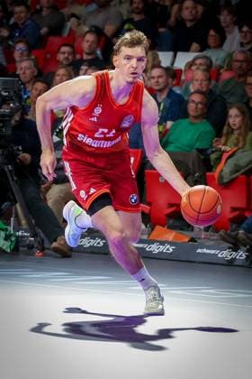 Justus Hollatz 21 (FC Bayern Muenchen Basketball), FC Bayern Muenchen Basketball vs. Niners Chemnitz, easyCredit BBL, Basketball, Bundesliga, Maenner, Hauptrunde, 12. April 2026 Muenchen Bayern Deutschland