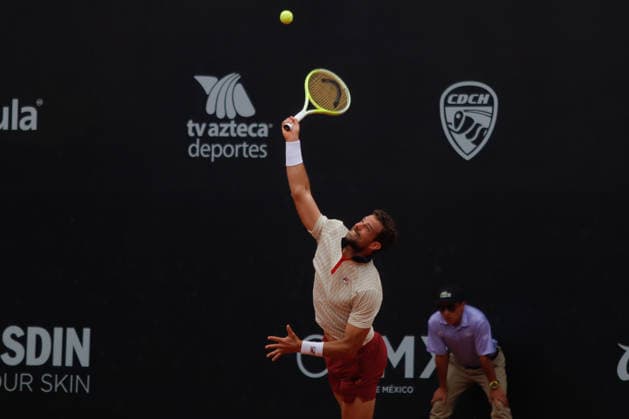 Mexico City Open Final Match Stefano Napolitano (ITA) serves against James Duckworth (AUS) during the Mexico City Open singles final at the Chapultepec Sports Center. on April 12, 2026 in Mexico City, Mexico. (Photo by Carlos Santiago Eyepix Group) Copyright: xCarlosxSantiagox xEyepixxGroupx CS_12042026_180483