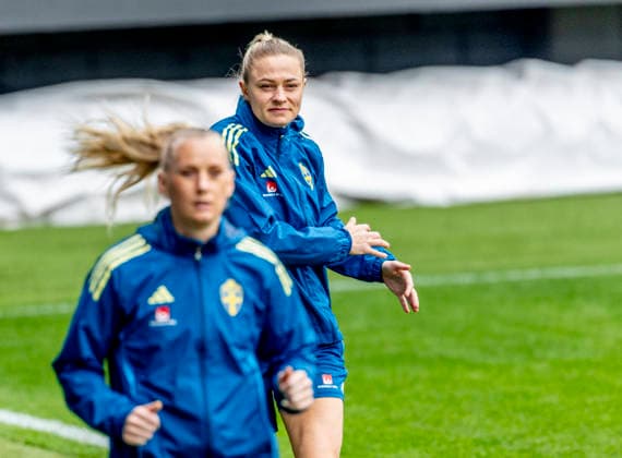 GÖTEBORG 20260413 Fridolina Rolfö under damlandslagets träning inför morgondagens VM-kvalmatch mot Danmark pa Gamla Ullevi i Göteborg. GÖTEBORG SVERIGE x9200x *** GÖTEBORG 20260413 Fridolina Rolfö during the womens national teams training ahead of tomorrows World Cup qualifying match against Denmark at Gamla Ullevi in Gothenburg GÖTEBORG SWEDEN x9200x  Copyright: xAdamxIhse TTx TRÄNING DAMLANDSLAGET VM KVAL MOT DANMARK