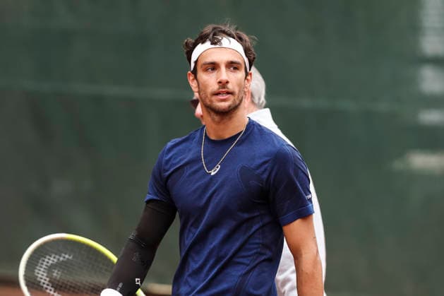 April 13, 2026, Barcelona, Barcelona, Spain: Lorenzo Musetti of Italy during training on Day 3 of the Barcelona Open Banc Sabadell - Conde Godo 2026 Day 3 at Real Club de Tenis Barcelona on April 13, 2026 in Barcelona, Spain. Barcelona Spain - ZUMAa181 20260413_zaa_a181_150 Copyright: xJavierxBorregox