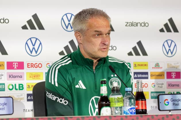 13.04.2026, xgrfx, Fussball DFB-Medientermine, Deutsche Frauennationalmannschaft - Pressekonferenz und Abschlusstraining v.l. Christian Wück (Deutsche Frauennationalmannschaft) (DFL DFB REGULATIONS PROHIBIT ANY USE OF PHOTOGRAPHS as IMAGE SEQUENCES and or QUASI-VIDEO) Nürnberg