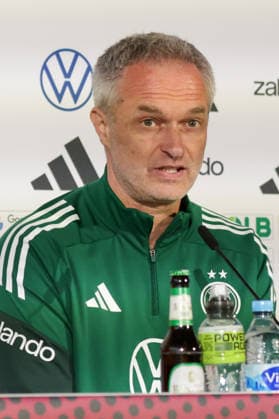 13.04.2026, xgrfx, Fussball DFB-Medientermine, Deutsche Frauennationalmannschaft - Pressekonferenz und Abschlusstraining v.l. Christian Wück (Deutsche Frauennationalmannschaft) (DFL DFB REGULATIONS PROHIBIT ANY USE OF PHOTOGRAPHS as IMAGE SEQUENCES and or QUASI-VIDEO) Nürnberg