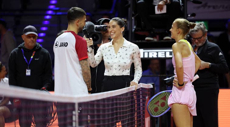 13.04.2026, Deutschland, Stuttgart, Tennis Porsche Tennis Grand Prix, Porsche One Point Challenge, v.l. Fabian Bredlow, Moderatorin Andrea Petkovic, Eva Bennemann (GER)