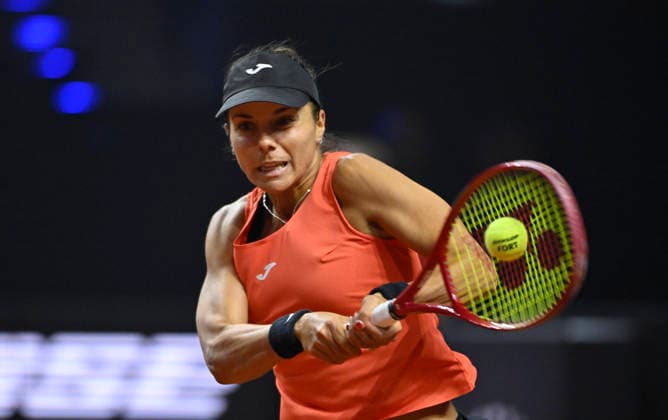 Viktoriya Tomova (BUL) Aktion Tennis Damen Porsche-Cup Porsche Tennis Grand Prix GP Stuttgart 2026 Porsche Arena 11-19.04.2026 DFL REGULATIONS PROHIBIT ANY USE OF PHOTOGRAPHS AS IMAGE SEQUENCES AND OR QUASI-VIDEO Tennis Damen Porsche-Cup Porsche Tennis Grand Prix GP Stuttgart 2026