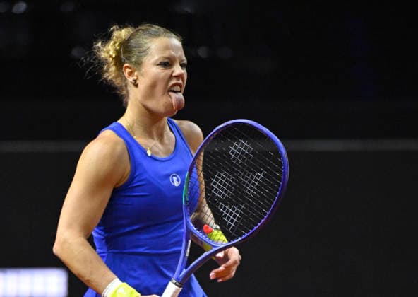 Laura Siegemund (GER) Enttaeuschung enttaeuscht nach vergebener Torchance Gestik Geste streckt Zunge raus Tennis Damen Porsche-Cup Porsche Tennis Grand Prix GP Stuttgart 2026 Porsche Arena 11-19.04.2026 DFL REGULATIONS PROHIBIT ANY USE OF PHOTOGRAPHS AS IMAGE SEQUENCES AND OR QUASI-VIDEO Tennis Damen Porsche-Cup Porsche Tennis Grand Prix GP Stuttgart 2026