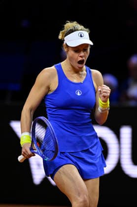 Laura Siegemund (GER) Jubel Freude Emotion Tennis Damen Porsche-Cup Porsche Tennis Grand Prix GP Stuttgart 2026 Porsche Arena 11-19.04.2026 DFL REGULATIONS PROHIBIT ANY USE OF PHOTOGRAPHS AS IMAGE SEQUENCES AND OR QUASI-VIDEO Tennis Damen Porsche-Cup Porsche Tennis Grand Prix GP Stuttgart 2026