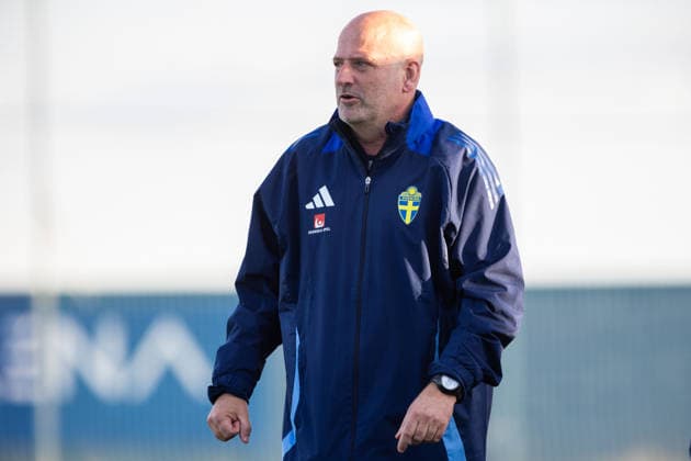260413 Head coach Magnus Wikman of Sweden during the International Friendly, Länderspiel, Nationalmannschaft football match between Norway and Sweden on April 13, 2026 in Murcia. Photo: Pascu Mendez BILDBYRAN kod XZ XZ0231 fotboll football soccer fotball u23 under 23 norge norway sverige sweden dam bbeng träningsmatch friendly Copyright: PascuxMendez BB260413ZM009