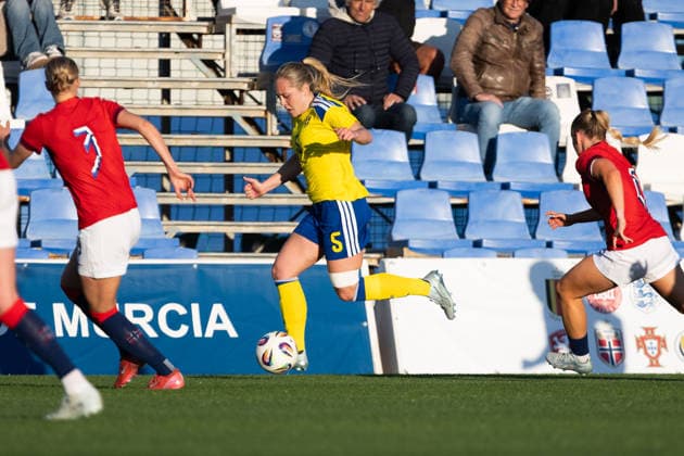 260413 Alice Bergström of Sweden during the International Friendly, Länderspiel, Nationalmannschaft football match between Norway and Sweden on April 13, 2026 in Murcia. Photo: Pascu Mendez BILDBYRAN kod XZ XZ0231 fotboll football soccer fotball u23 under 23 norge norway sverige sweden dam bbeng träningsmatch friendly Copyright: PascuxMendez BB260413ZD005