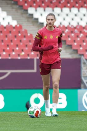 13.04.2026, xgrfx, Fussball DFB-Medientermine, Deutsche Frauennationalmannschaft - Pressekonferenz und Abschlusstraining v.l. Jule Brand (Deutsche Frauennationalmannschaft) (DFL DFB REGULATIONS PROHIBIT ANY USE OF PHOTOGRAPHS as IMAGE SEQUENCES and or QUASI-VIDEO) Nürnberg