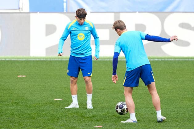 April 13, 2026, Madrid, Madrid, Spain: Fermin Lopez and Frenkie de Jong during the training day of FC Barcelona, Barca ahead the UEFA Champions League 2025 26 Quarter-Final Second Leg match against Atletico de Madrid at Riyadh Air Metropolitano on April 13, 2026, in Madrid, Spain. Madrid Spain - ZUMAa181 20260413_zaa_a181_309 Copyright: xOscarxJ.xBarrosox