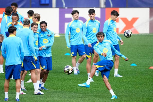 April 13, 2026, Madrid, Madrid, Spain: Lamine Yamal during the training day of FC Barcelona, Barca ahead the UEFA Champions League 2025 26 Quarter-Final Second Leg match against Atletico de Madrid at Riyadh Air Metropolitano on April 13, 2026, in Madrid, Spain. Madrid Spain - ZUMAa181 20260413_zaa_a181_321 Copyright: xOscarxJ.xBarrosox
