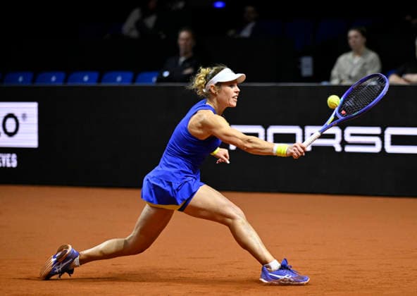Laura Siegemund (GER) Aktion Tennis Damen Porsche-Cup Porsche Tennis Grand Prix GP Stuttgart 2026 Porsche Arena 11-19.04.2026 DFL REGULATIONS PROHIBIT ANY USE OF PHOTOGRAPHS AS IMAGE SEQUENCES AND OR QUASI-VIDEO Tennis Damen Porsche-Cup Porsche Tennis Grand Prix GP Stuttgart 2026