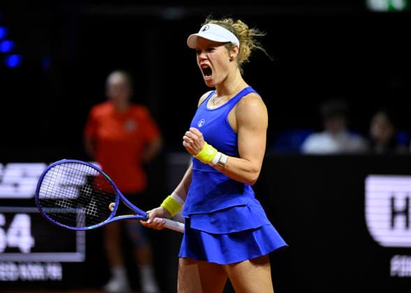 Laura Siegemund (GER) Jubel Freude Emotion Tennis Damen Porsche-Cup Porsche Tennis Grand Prix GP Stuttgart 2026 Porsche Arena 11-19.04.2026 DFL REGULATIONS PROHIBIT ANY USE OF PHOTOGRAPHS AS IMAGE SEQUENCES AND OR QUASI-VIDEO Tennis Damen Porsche-Cup Porsche Tennis Grand Prix GP Stuttgart 2026 *** Laura Siegemund GER Jubel Freude Emotion Tennis Damen Porsche Cup Porsche Tennis Grand Prix GP Stuttgart 2026 Porsche Arena 11 19 04 2026 DFL REGULATIONS PROHIBIT ANY USE OF PHOTOGRAPHS AS IMAGE SEQUENCES AND OR QUASI VIDEO Tennis Damen Porsche Cup Porsche Tennis Grand Prix GP Stuttgart 2026