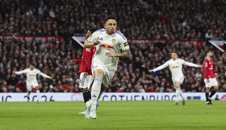 Manchester Utd v Leeds, FA Premier League 13.04.26 Manchester Utd v Leeds, FA Premier League Bradley Ormesher The Times Noah Okafor of Leeds United scores and celebrates scoring his teams opening goal of the match 0-1  Copyright: xBradleyxOrmesherx NINTCHDBPICT001073338442