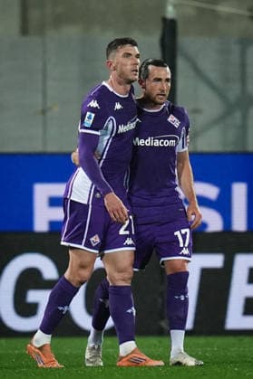 FiorentinaÕs Robin Everardus Gosens celebrates with Jack David Harrison after scoring the 1-0 goal for his team during the Serie A soccer match between Fiorentina and Lazio at the Artemio Franchi Stadium in Florence, north Italy - Monday, April 13, 2026 -  Copyright: xMassimoxPaolone LaPressex