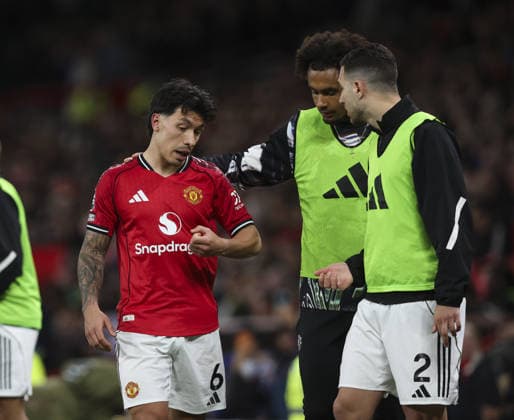 Manchester Utd v Leeds, FA Premier League 13.04.26 Manchester Utd v Leeds, FA Premier League Bradley Ormesher The Times Lisandro Martinez of Manchester United, ManU sent off in 2nd half by VAR  Copyright: xBradleyxOrmesherx NINTCHDBPICT001073345605