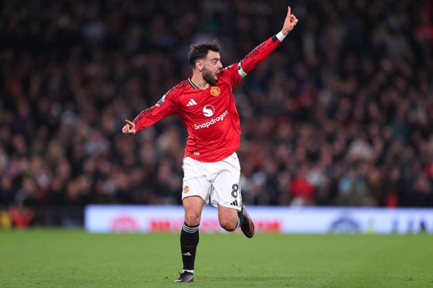 Football - Premier League - Manchester United, ManU v Leeds United 13th April 2026 - Premier League - Manchester United v Leeds United - Bruno Fernandes of Manchester United - Photo: Simon Stacpoole Offside. Manchester UK Copyright: xSimonxStacpoolexOffside